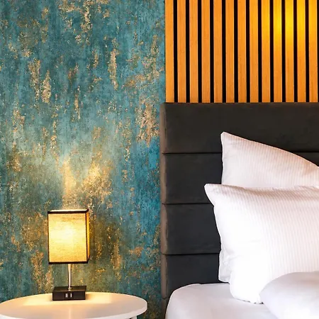 Deluxe & Citycenter 4* Oldenburg