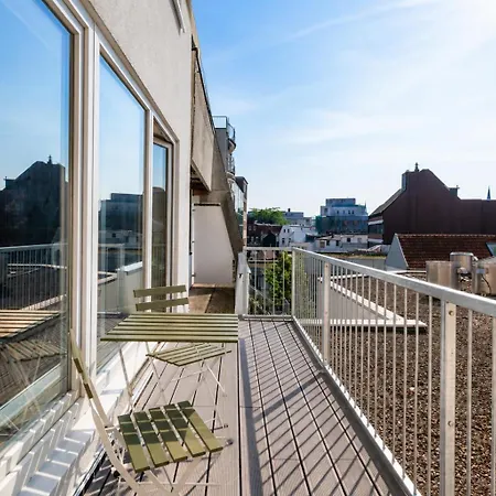 Aparthotel Deluxe & Citycenter 4*