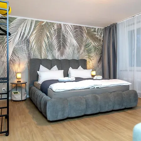 Deluxe & Citycenter 4* Oldenburg