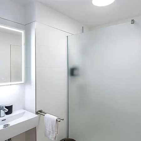 Aparthotel Deluxe & Citycenter 4*