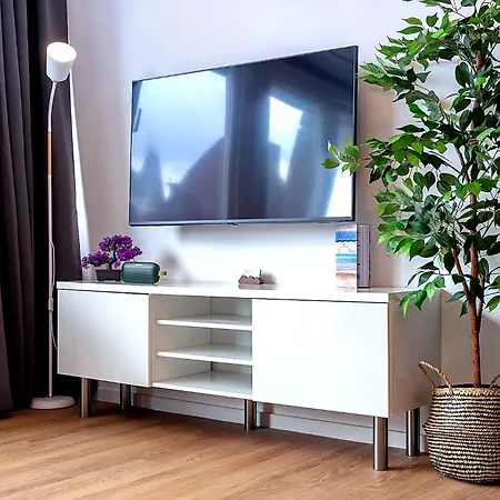 Deluxe & Citycenter Aparthotel 4*